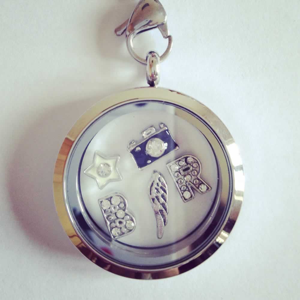 floating memory locket