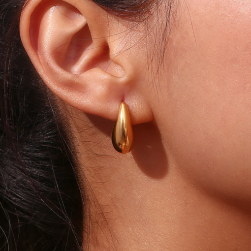 Small tear drop earrings