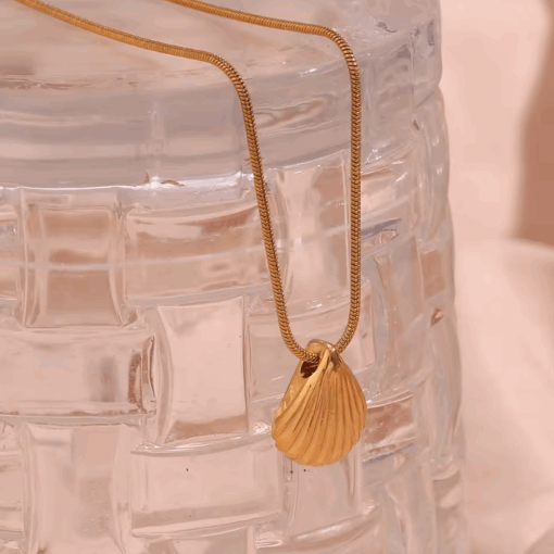 Shell necklace - Image 2